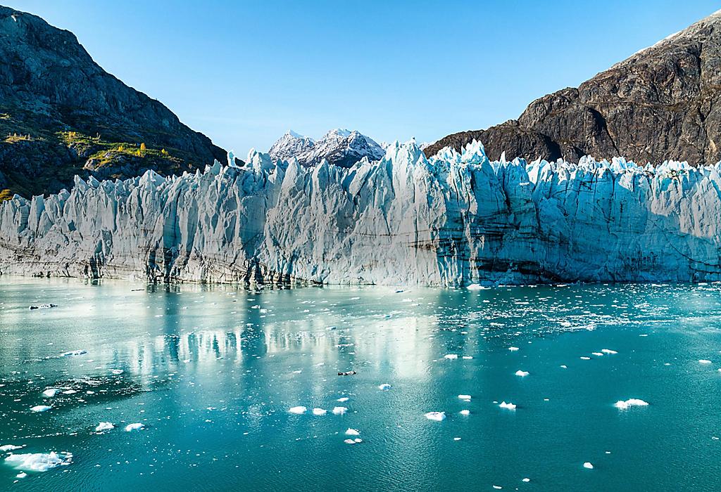 Vista de la Bahía de los Glaciares desde un crucero
