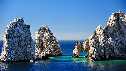 Aerial view of the famous arch in Cabo San Lucas, Mexico