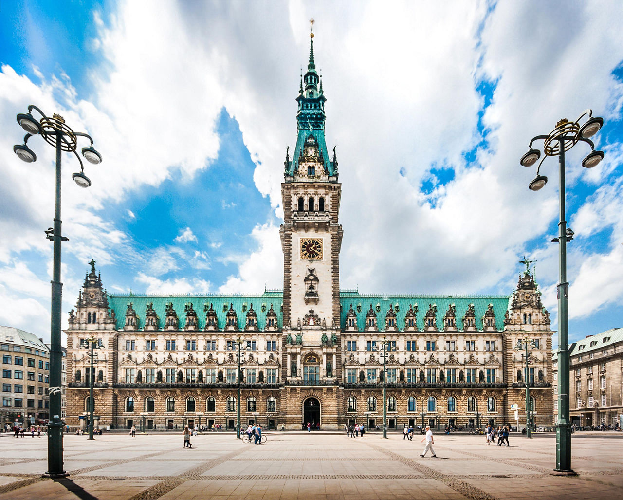 Frontal view of the town hall in Hamburg, Germany