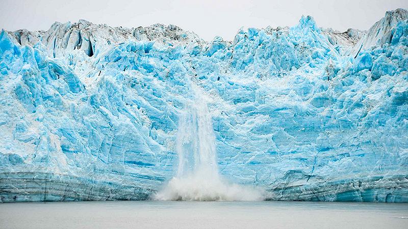 hubbard glacier alaska iceberg snow glacier