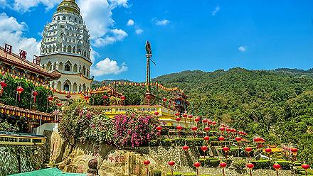Color temple located in Penang, Malaysia called 'Kek Lok Si'