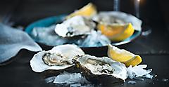 Oysters Paired with Champagne 